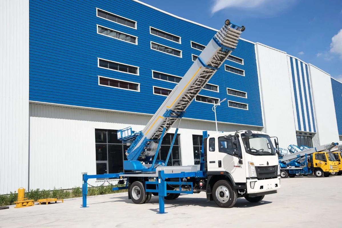 三角镇小型云梯车上料车租赁多少钱