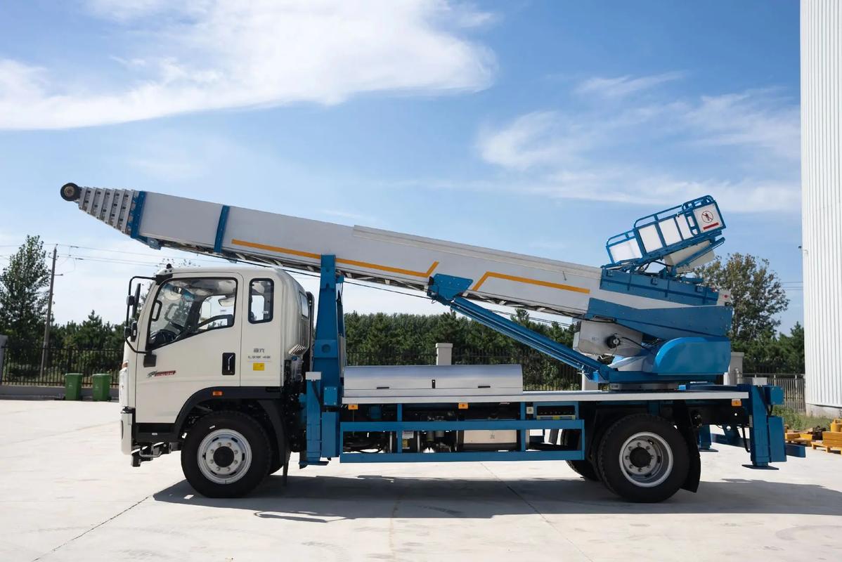 三角镇云梯上料车租赁费用