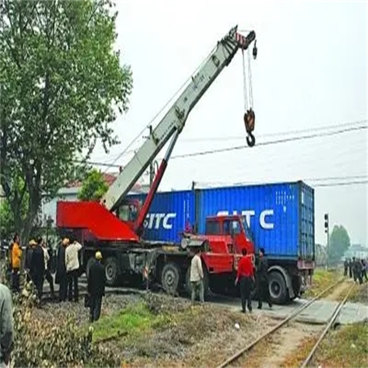 三角镇如何快速找到附近的吊车救援公司