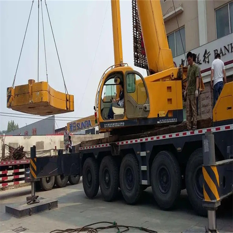 三角镇当地吊车出租|机器吊装|75吨|工厂搬迁服务